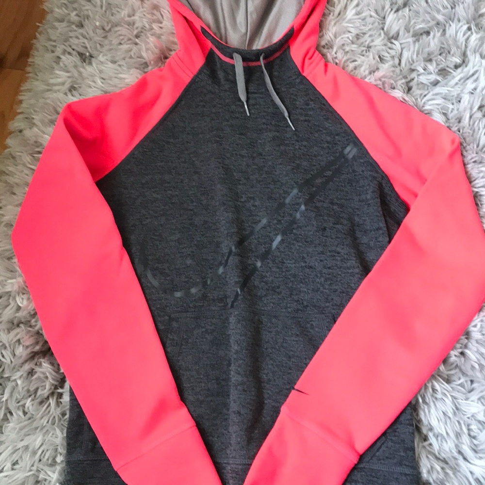 NIKE Women’s Sweatshirt